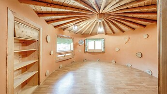 Mungyeong Between Mountains Pet Pension