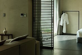 Hlow Busan Hotel