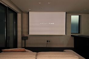 Hlow Busan Hotel