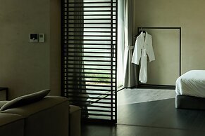 Hlow Busan Hotel