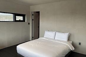 Hlow Busan Hotel