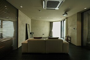 Hlow Busan Hotel