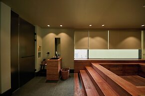 Hlow Busan Hotel