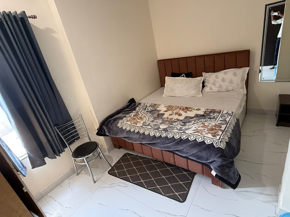 Sundervan Resort