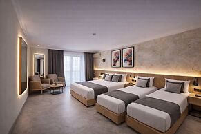 World Star Beach Resort & Spa