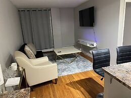 Downtown 1 Bedroom Apartment on 17 ave sw