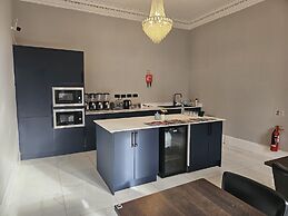Edinburgh City Hotel