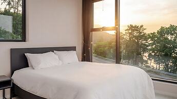 Pohang Sausalito by B-class Pool Villa