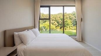 Pohang Sausalito by B-class Pool Villa