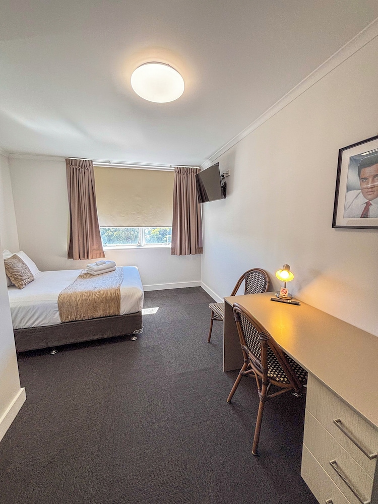 Hotel Gracelands
