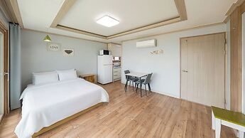 Yeosu Redondo Ocean View Pension