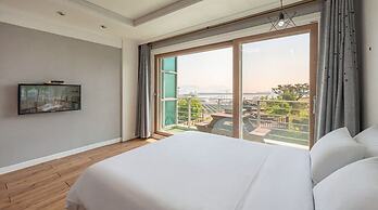Yeosu Redondo Ocean View Pension