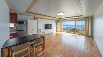 Yeosu Redondo Ocean View Pension