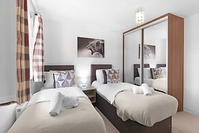 Stylish 3 Bedroom Home with Garden