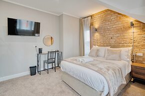 The Stuart Hotel