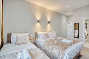 The Stuart Hotel