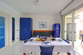Familiar Flat With Balcony