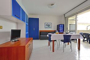 Familiar Flat With Swimming Pool
