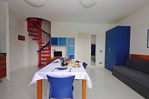 Inviting Apartment With Pool and Solarium