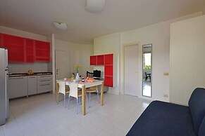 Cozy Flat With Balcony and Pool