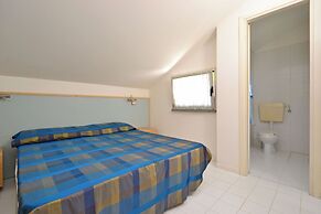 Sweet Holiday Apartment With Pool