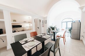 Sirenuse Suites Boutique ApartHotel RTA