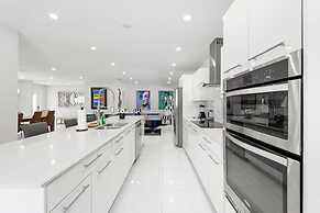 Casa Oasis by Glam Homes