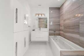 Casa Oasis by Glam Homes