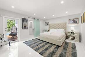 Casa Oasis by Glam Homes