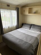 Cabin Sleeps 8 With Indoor Pool