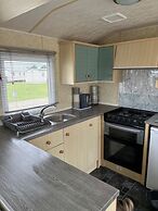Cabin Sleeps 8 With Indoor Pool