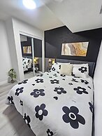 Modern 2BR Private Basement Suite Edmonton
