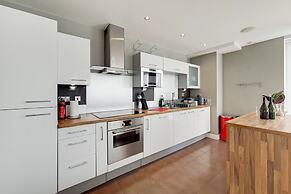 Capital Stay - Three Bed Apartment In Excel
