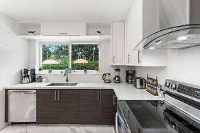 Villa Luxe - Modern by Glam Homes