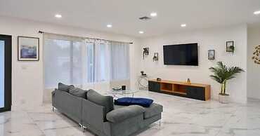 Peaceful Villa by Glam Homes