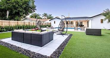 Peaceful Villa by Glam Homes