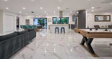 Peaceful Villa by Glam Homes
