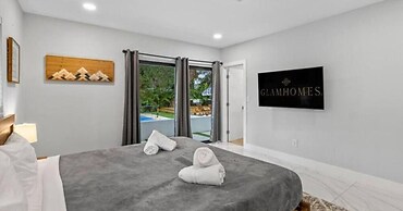 Entertaining Villa by Glam Homes