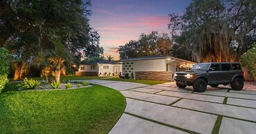 Entertaining Villa by Glam Homes