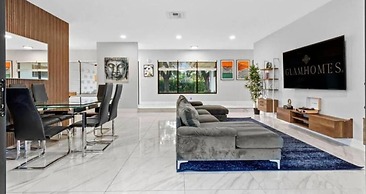 Entertaining Villa by Glam Homes