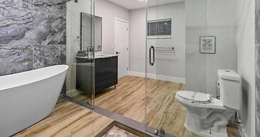 Entertaining Villa by Glam Homes