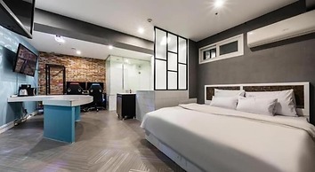 Plein Hotel