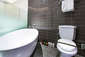 Plein Hotel