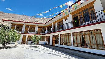 Gakyi House Tabo