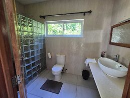 Fond B'offay Lodge