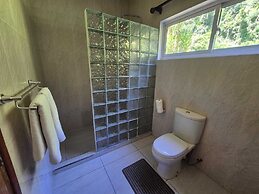 Fond B'offay Lodge