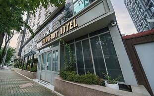 Brown Dot Daegu Exco
