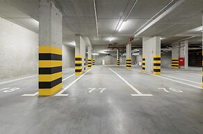 Lumina apartment with patio and parking