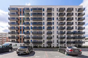 Lumina apartment with patio and parking
