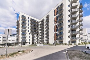 Lumina apartment with patio and parking